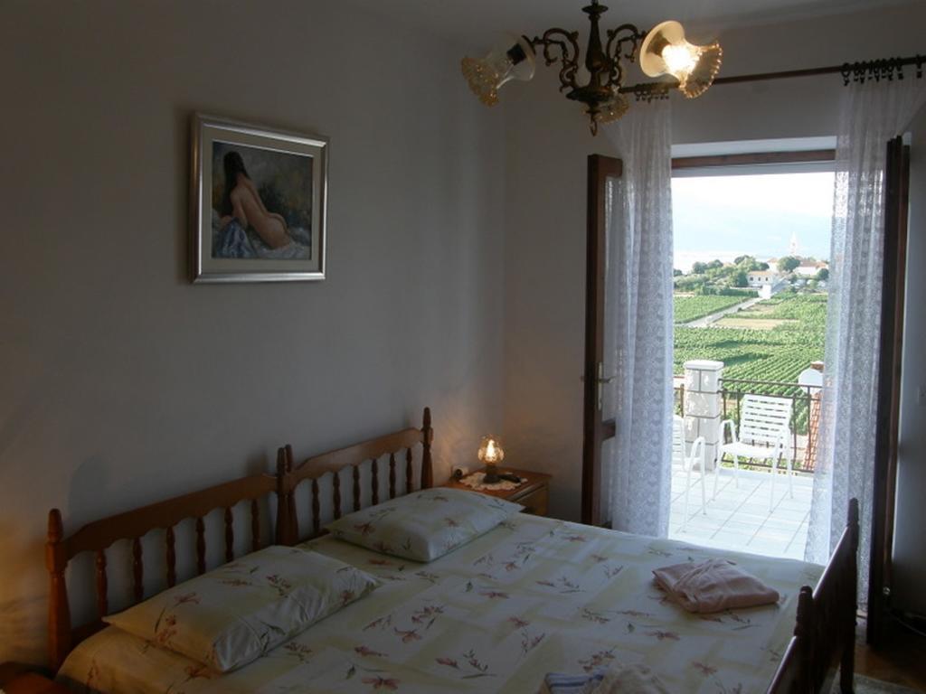Villa Apartments Mate Cebalo Лумбарда Екстер'єр фото