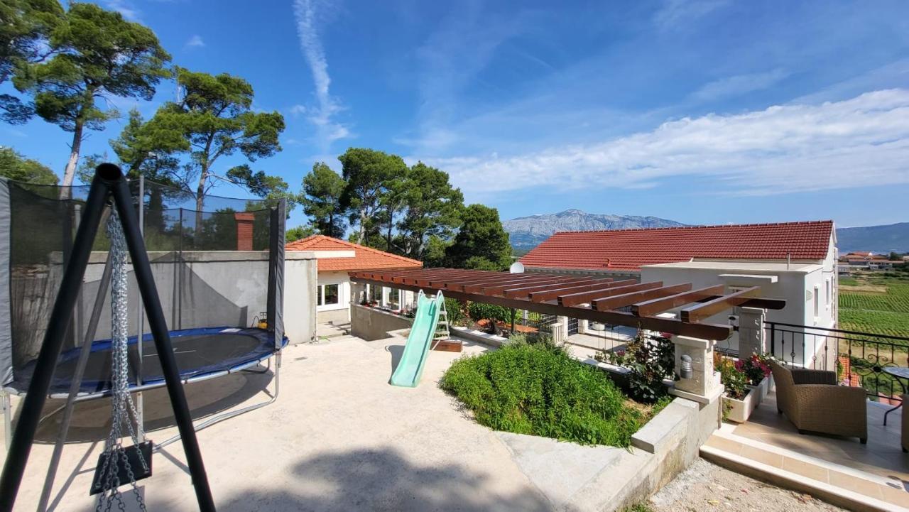Villa Apartments Mate Cebalo Лумбарда Екстер'єр фото