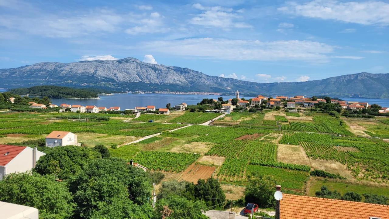 Villa Apartments Mate Cebalo Лумбарда Екстер'єр фото