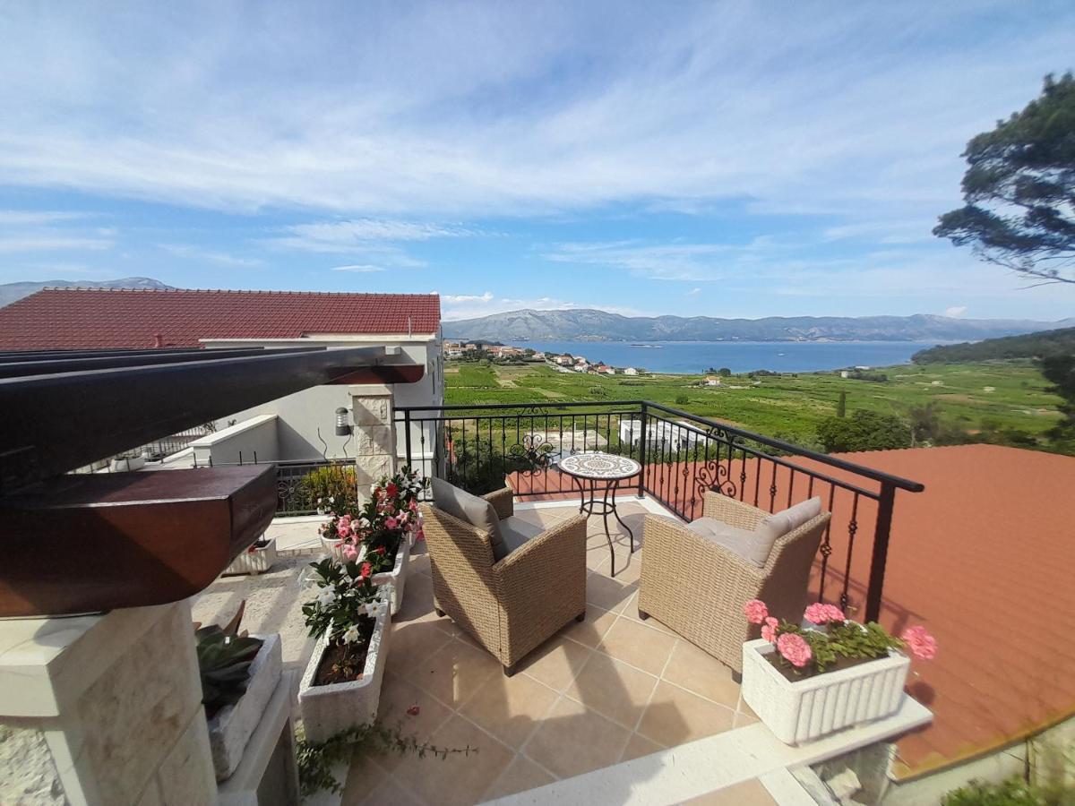 Villa Apartments Mate Cebalo Лумбарда Екстер'єр фото