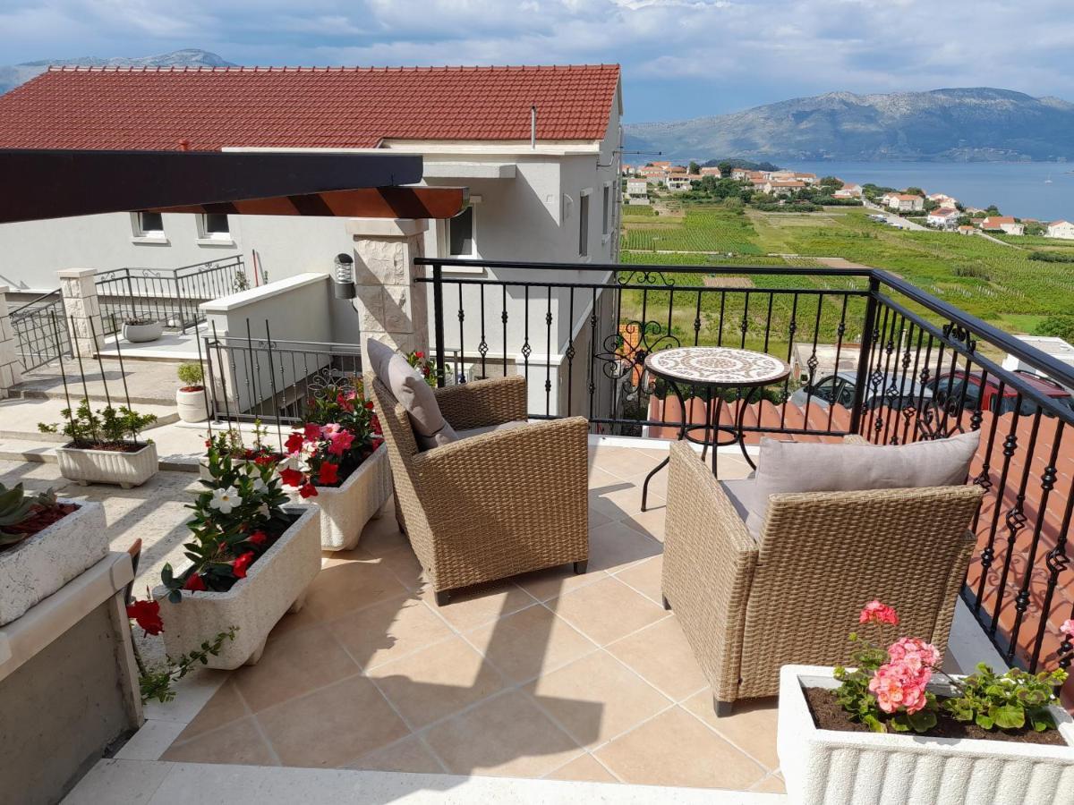 Villa Apartments Mate Cebalo Лумбарда Екстер'єр фото